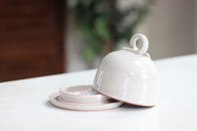 Load image into Gallery viewer, Butter Dish - Satin White
